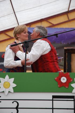 0115_fahnenweihe_20120603.jpg